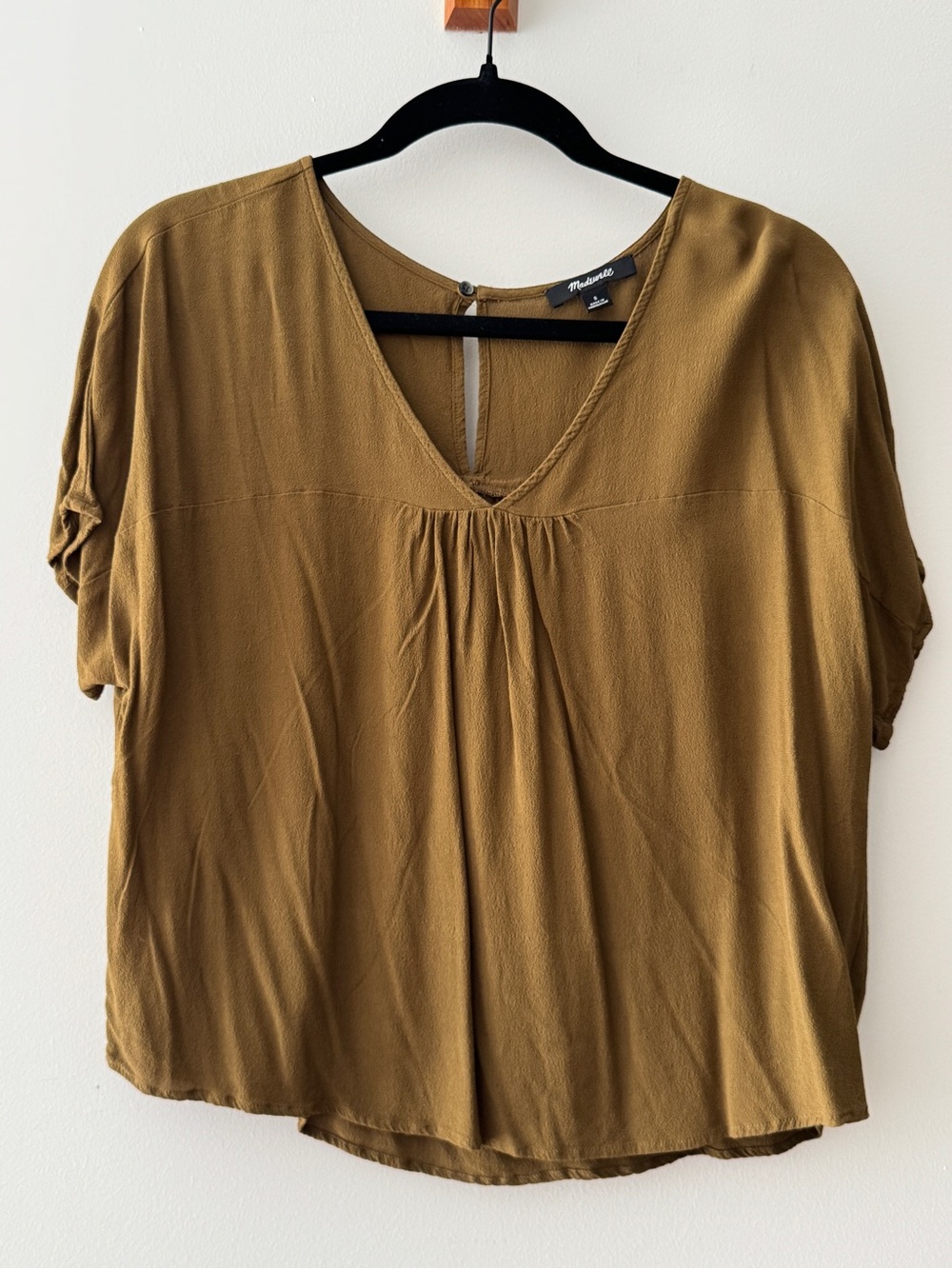 Madewell Rhyme Top in Spiced Olive - Short Sleeve V-Neck Blouse